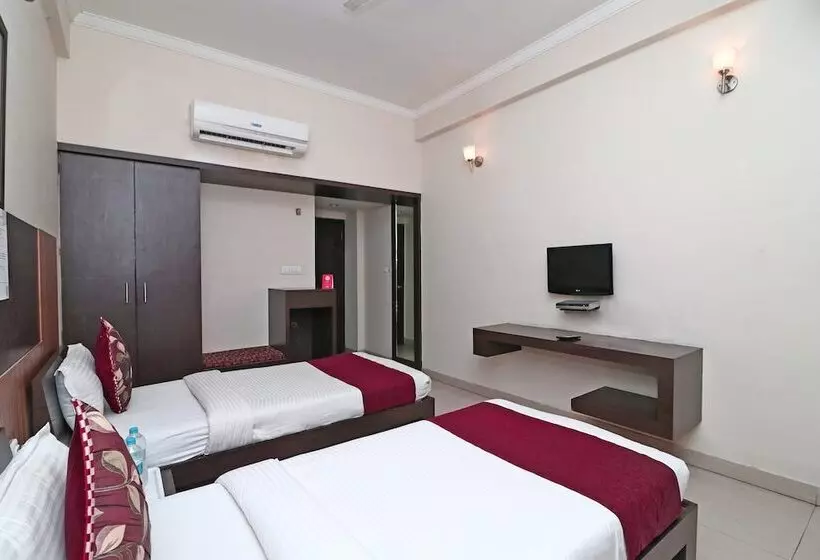 Oyo 4754 Hotel Center Point