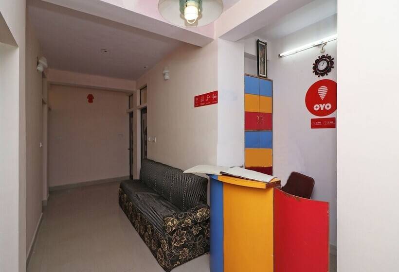 بنسيون Oyo 13884 Holiday Homes