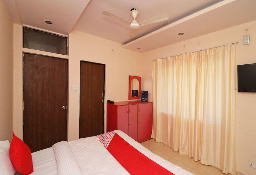 بنسيون Oyo 13884 Holiday Homes