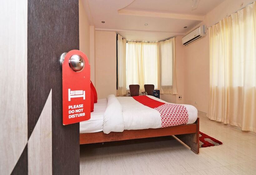 بنسيون Oyo 13884 Holiday Homes