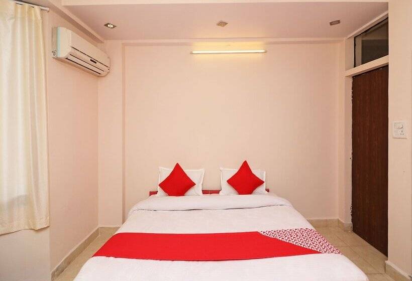 بنسيون Oyo 13884 Holiday Homes