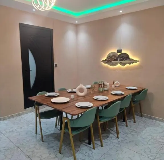 پانسیون Adonai Villa 2