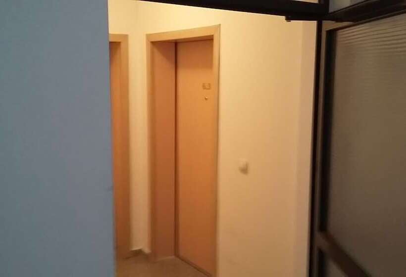 Apartments Mladost 1a 554