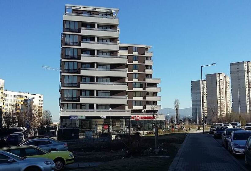 Apartments Mladost 1a 554
