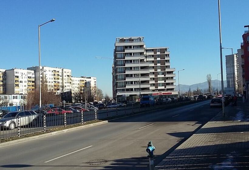 Apartments Mladost 1a 554