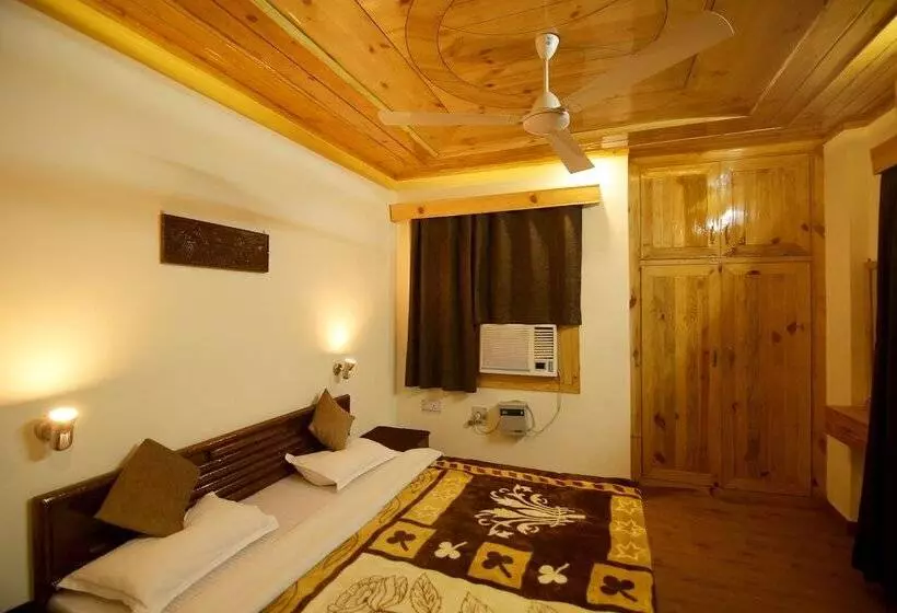 Ashokas Tiger Trail Resort