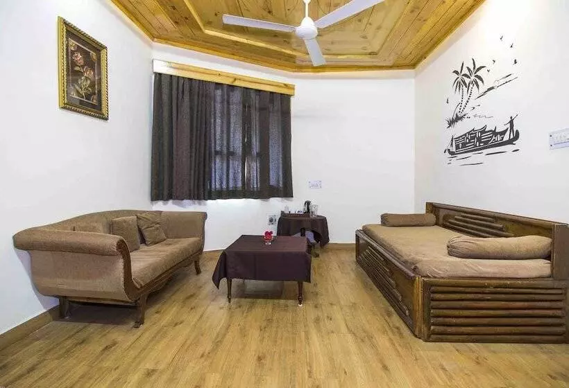 Ashokas Tiger Trail Resort