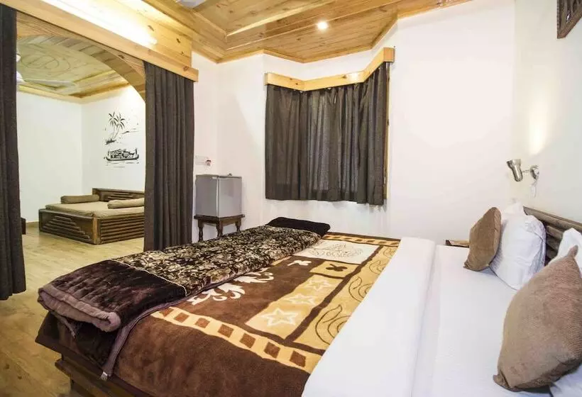 Ashokas Tiger Trail Resort