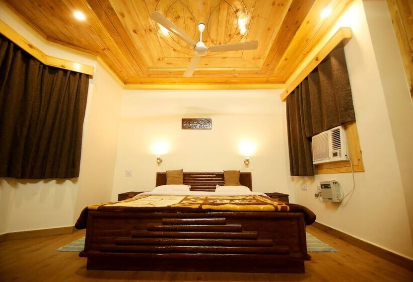 Ashokas Tiger Trail Resort