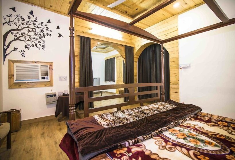 Ashokas Tiger Trail Resort