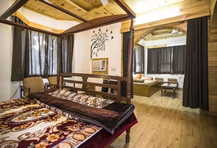 Ashokas Tiger Trail Resort