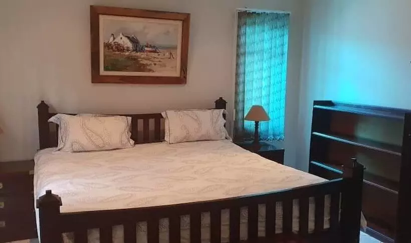 تختخواب و صبحانه Green House Bnb    Swiss German