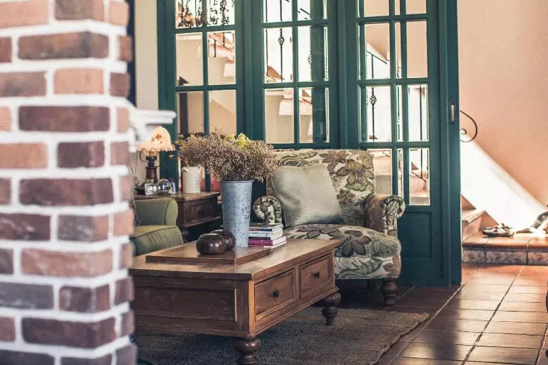 تختخواب و صبحانه Sunday Home