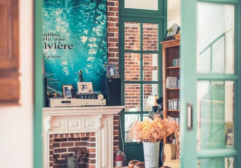 تختخواب و صبحانه Sunday Home