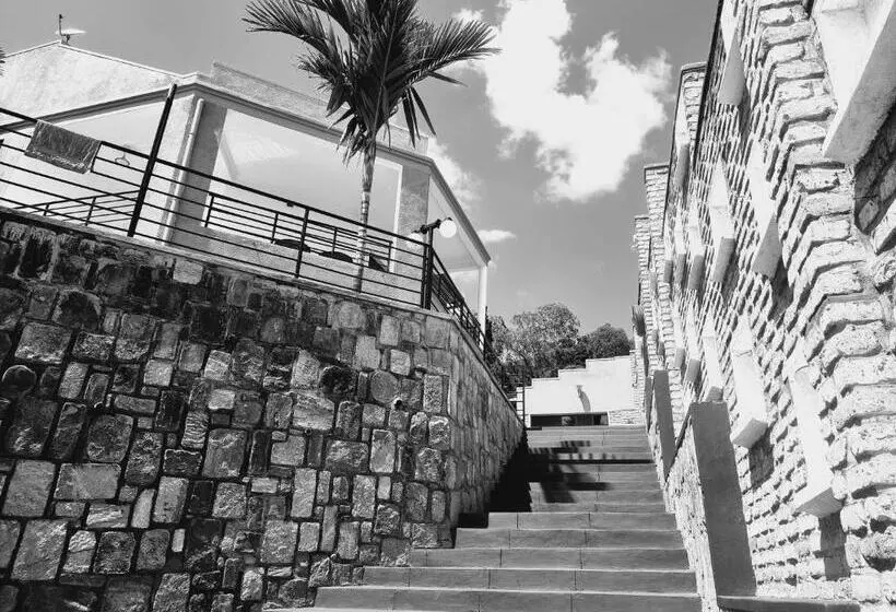 High Ground Villa Ltd