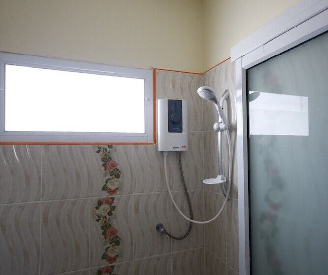 Отель Chalerm Lak Mansion