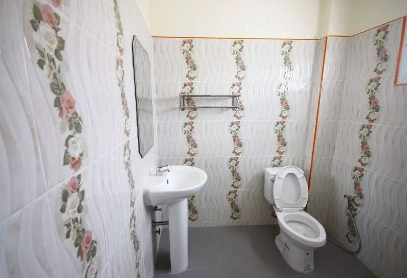 ホテル Chalerm Lak Mansion