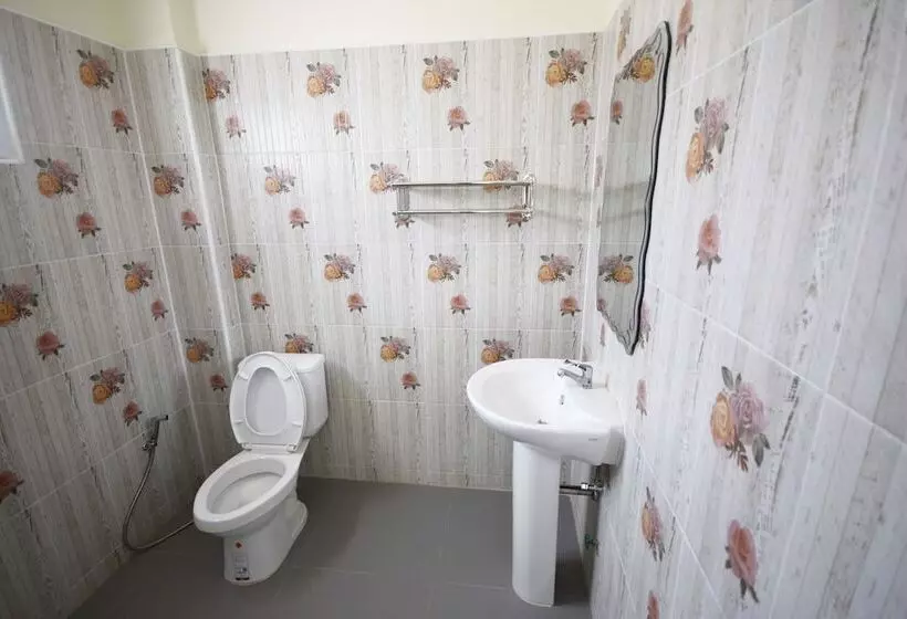 ホテル Chalerm Lak Mansion