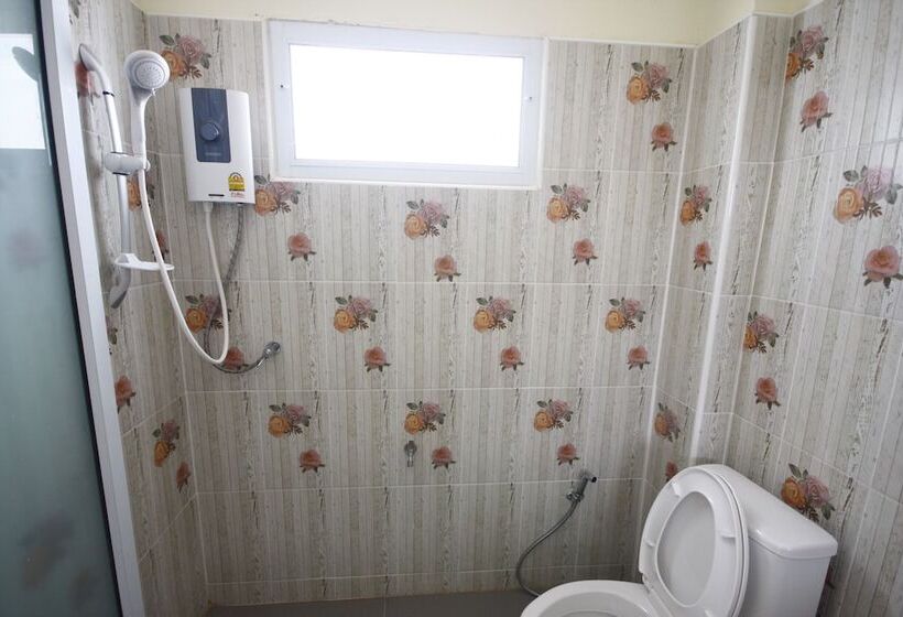 Отель Chalerm Lak Mansion