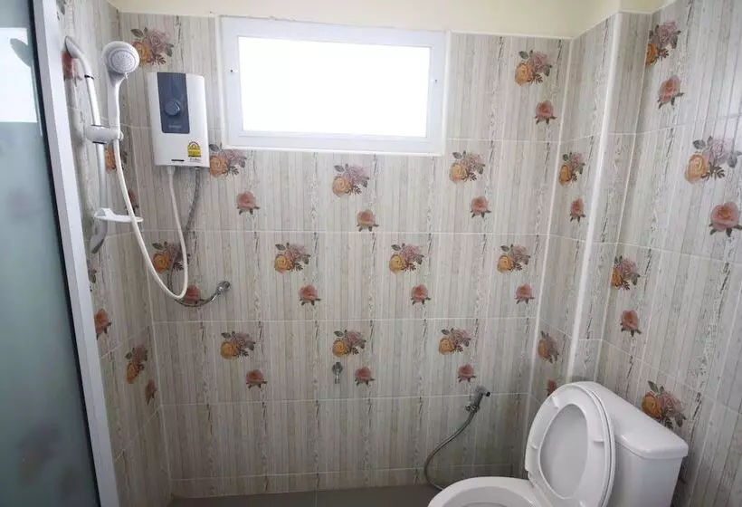 ホテル Chalerm Lak Mansion