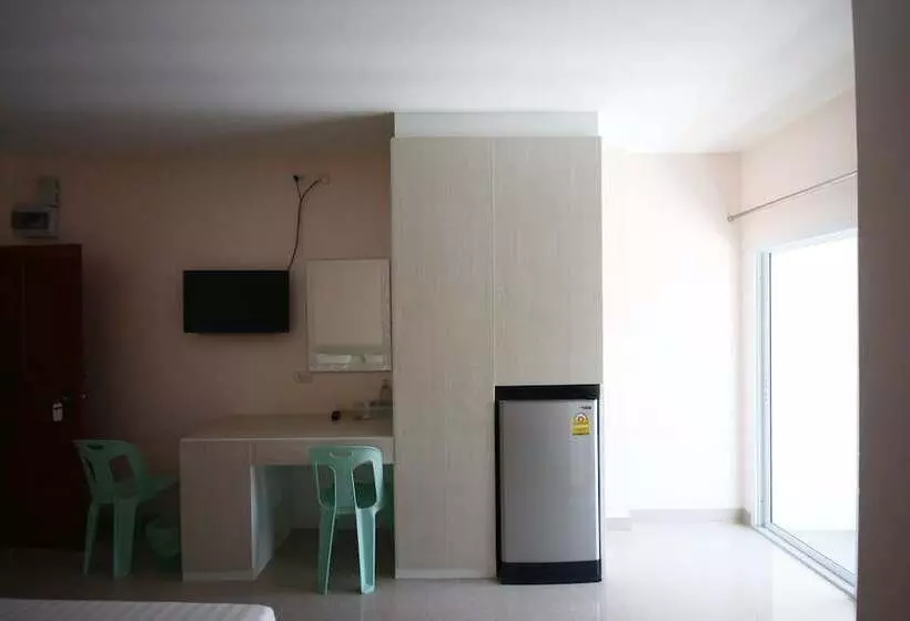 ホテル Chalerm Lak Mansion