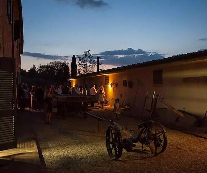 Hotelli Fattoria Fibbiano