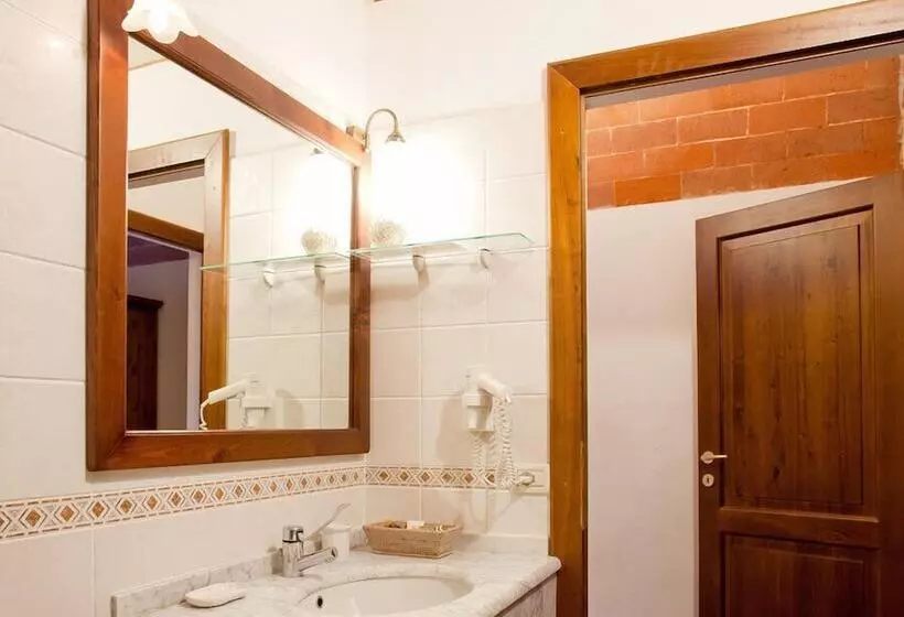 Hotelli Fattoria Fibbiano