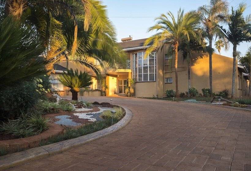 هتل Greystone House