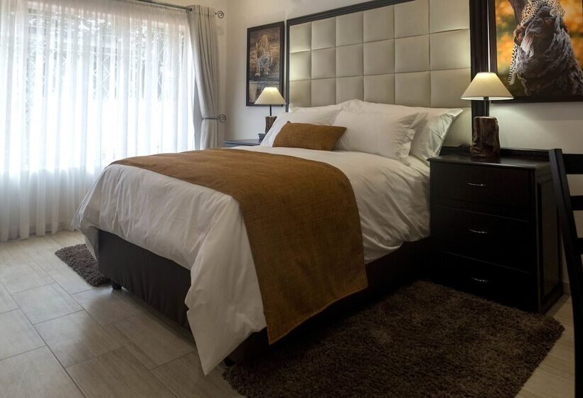 هتل Greystone House