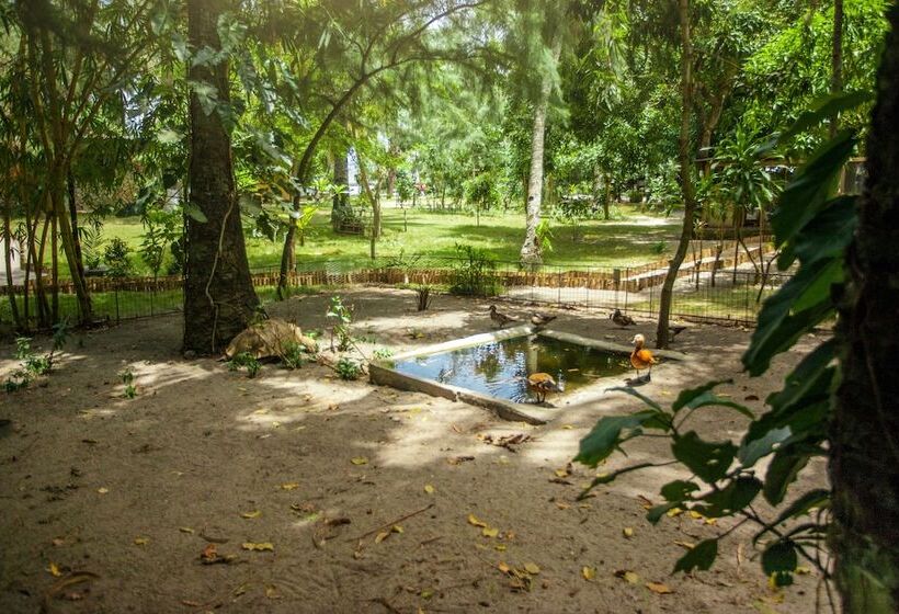 هتل Kafolo Lagoon