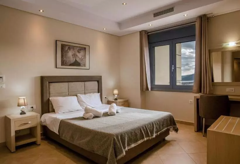 هتل Marathon Palace