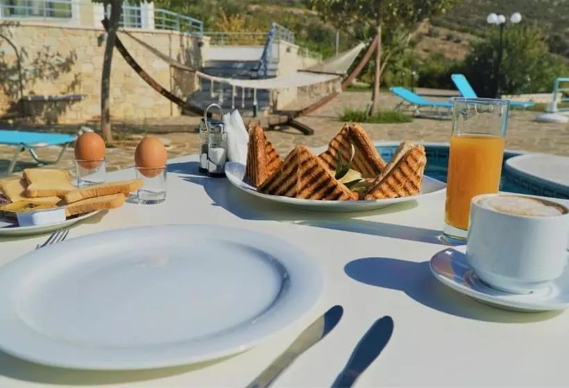 هتل Marathon Palace