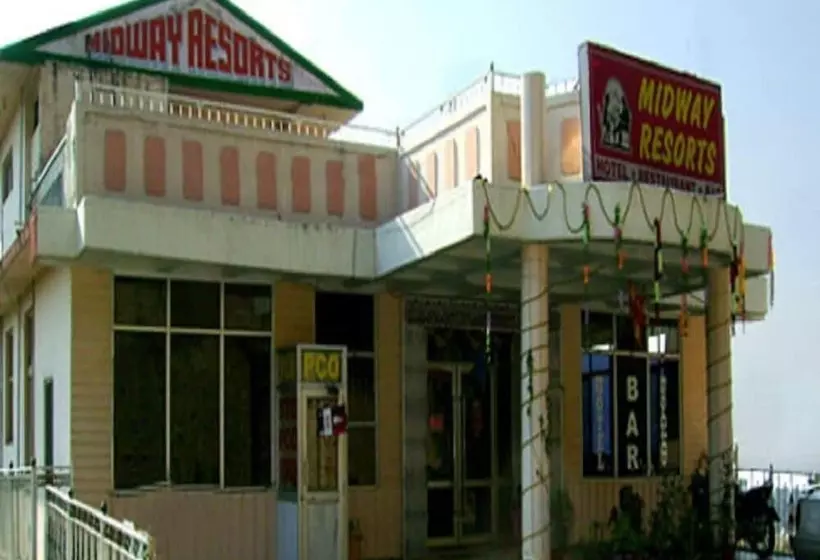 هتل Midway Resort