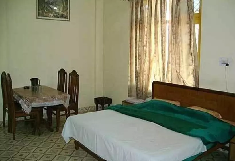 هتل Midway Resort