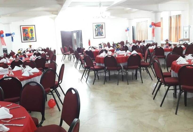 هتل Millennium Guest House & Suites