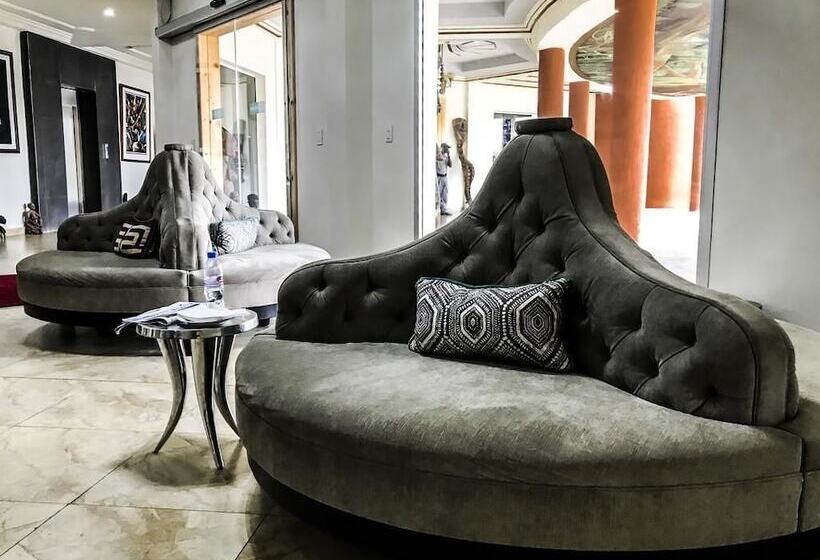 هتل Millennium Guest House & Suites