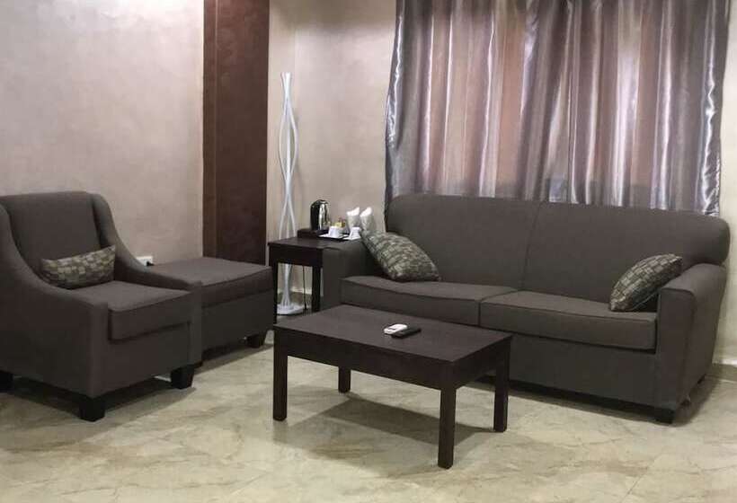 هتل Millennium Guest House & Suites