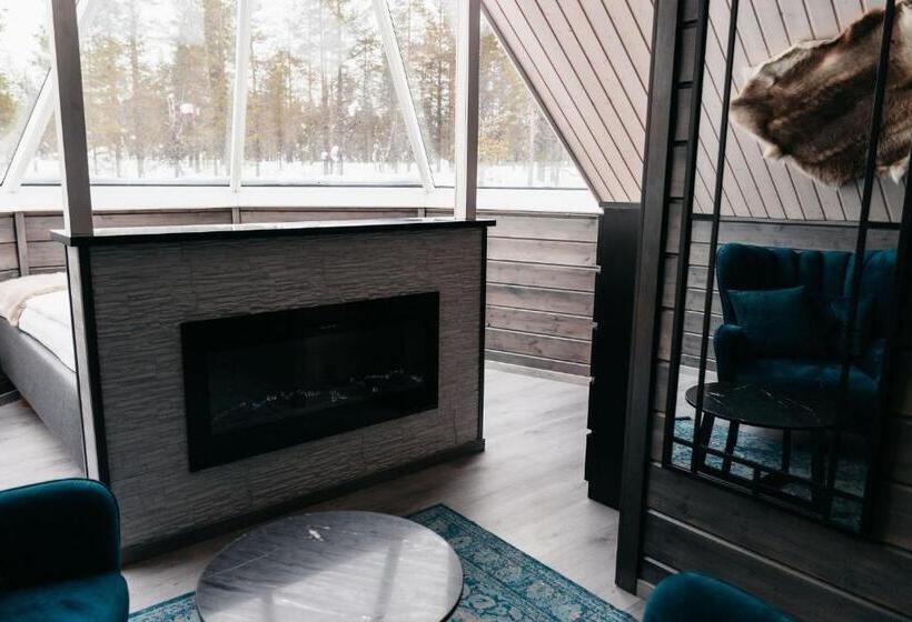 Отель Northern Lights Village Pyhä