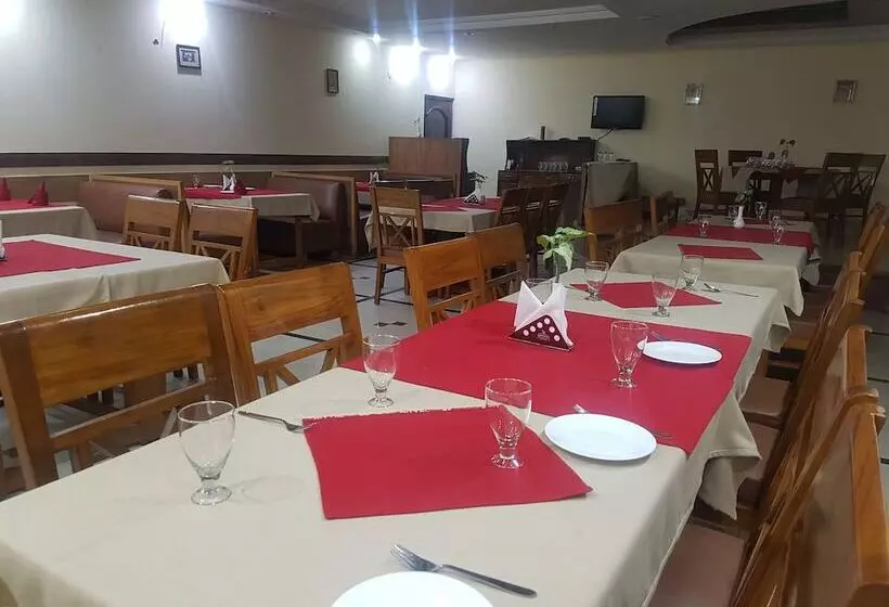 Hotelli Park Inn