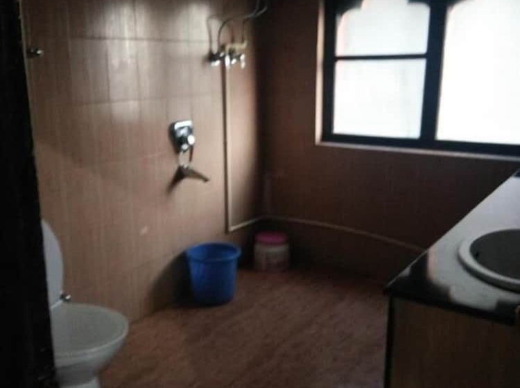 هتل Sonam Trophel Inn