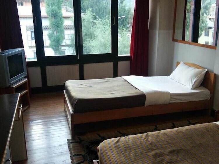 هتل Sonam Trophel Inn