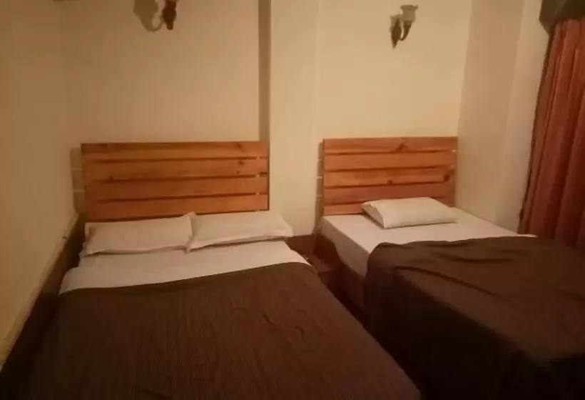 هتل Sonam Trophel Inn