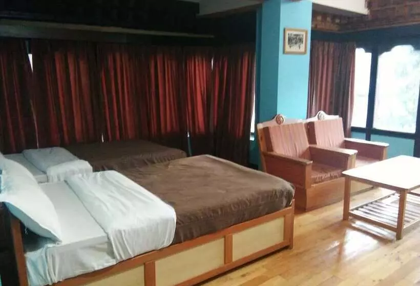 هتل Sonam Trophel Inn