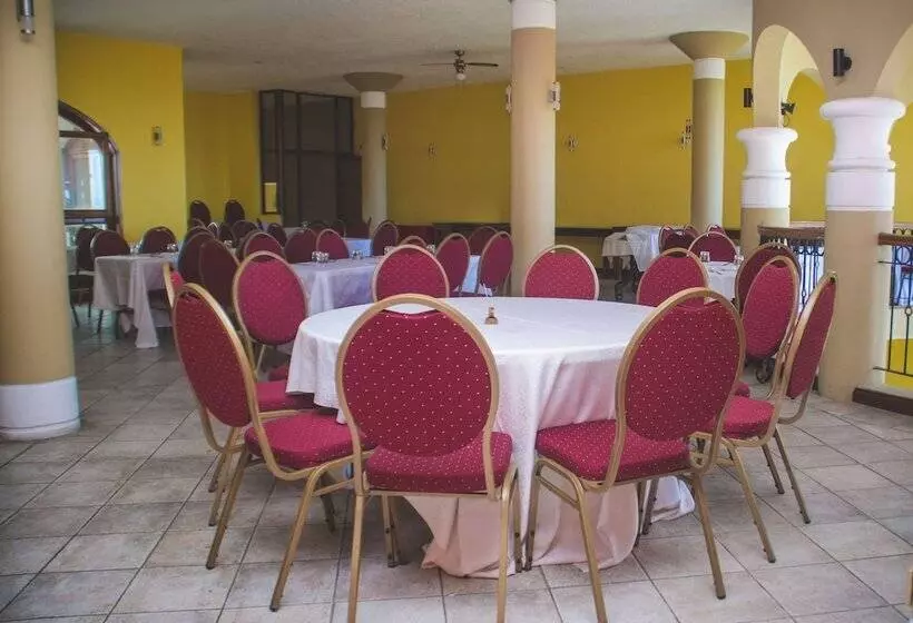 هتل Sunset Reef Resort & Spa