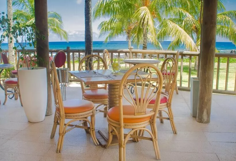 هتل Sunset Reef Resort & Spa