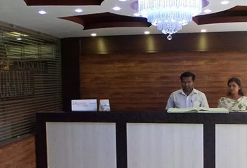 ホテル Uttaranchal Tourist Guest House