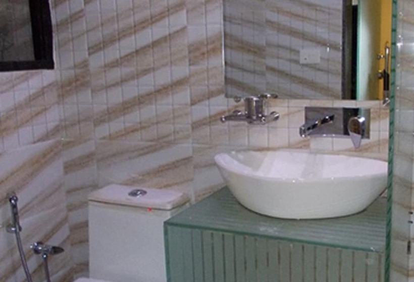 Отель Uttaranchal Tourist Guest House