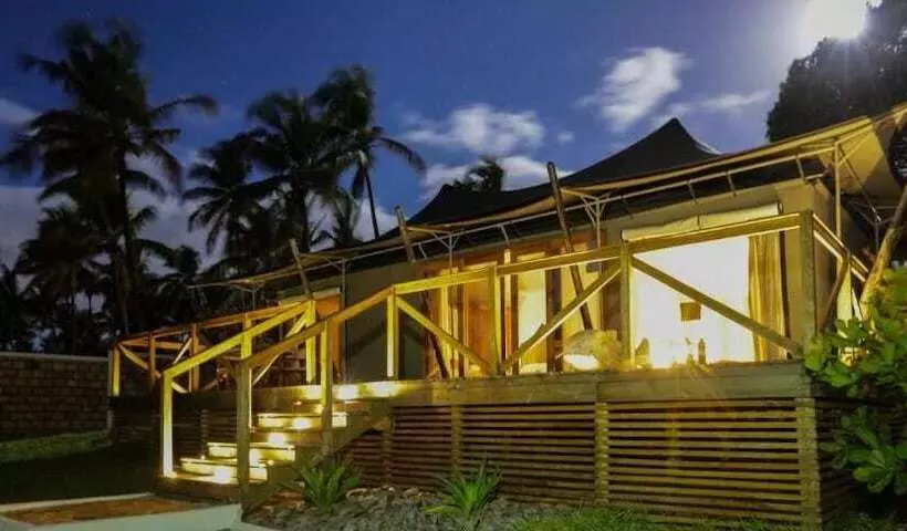 هتل Vertigo Lodge De Estaurio