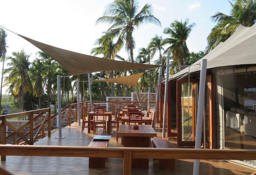 هتل Vertigo Lodge De Estaurio