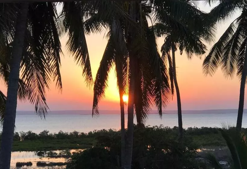 هتل Vertigo Lodge De Estaurio